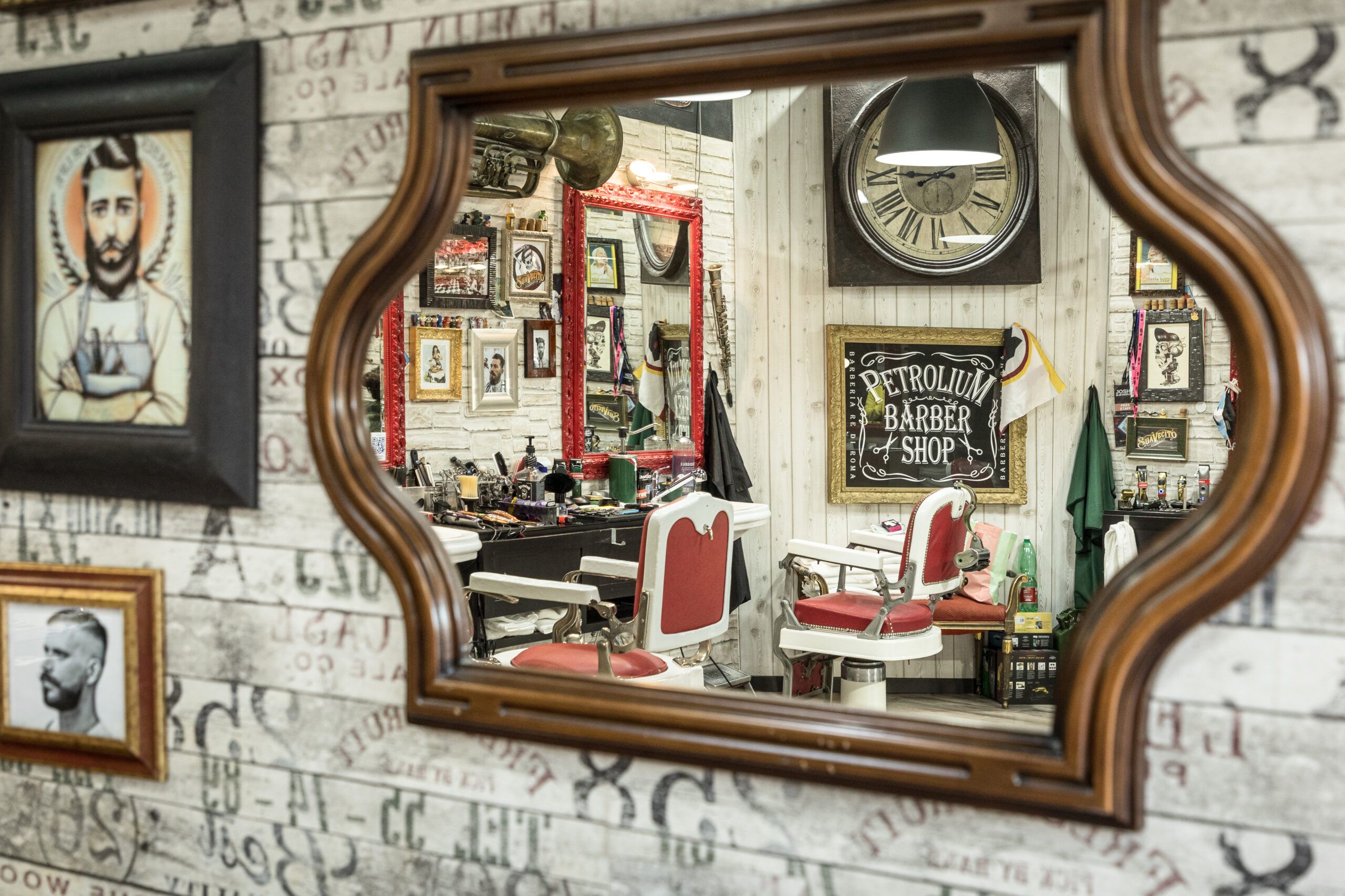 Interni Petrolium Barber Shop